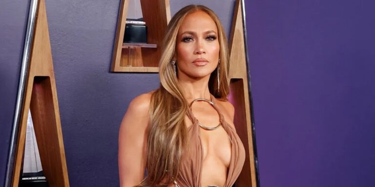 Fans Think Jennifer Lopez’s Famous Ex Looks Unrecognizable in New Birthday Photo