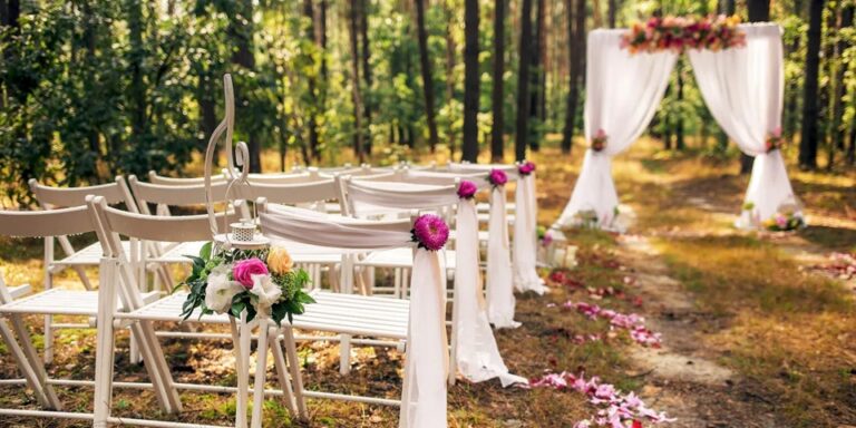 Bride Banned Water Bottles at Wedding During 102°F for ‘Aesthetic’ – Groom’s Mom Had Other Plans