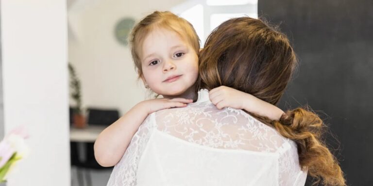 During My Wedding, My 7-Year-Old Daughter Tearfully Said, ‘Mom, Look at Daddy’s Arm! I Don’t Want a New Daddy!’ – What I Saw Left Me in Pure Shock